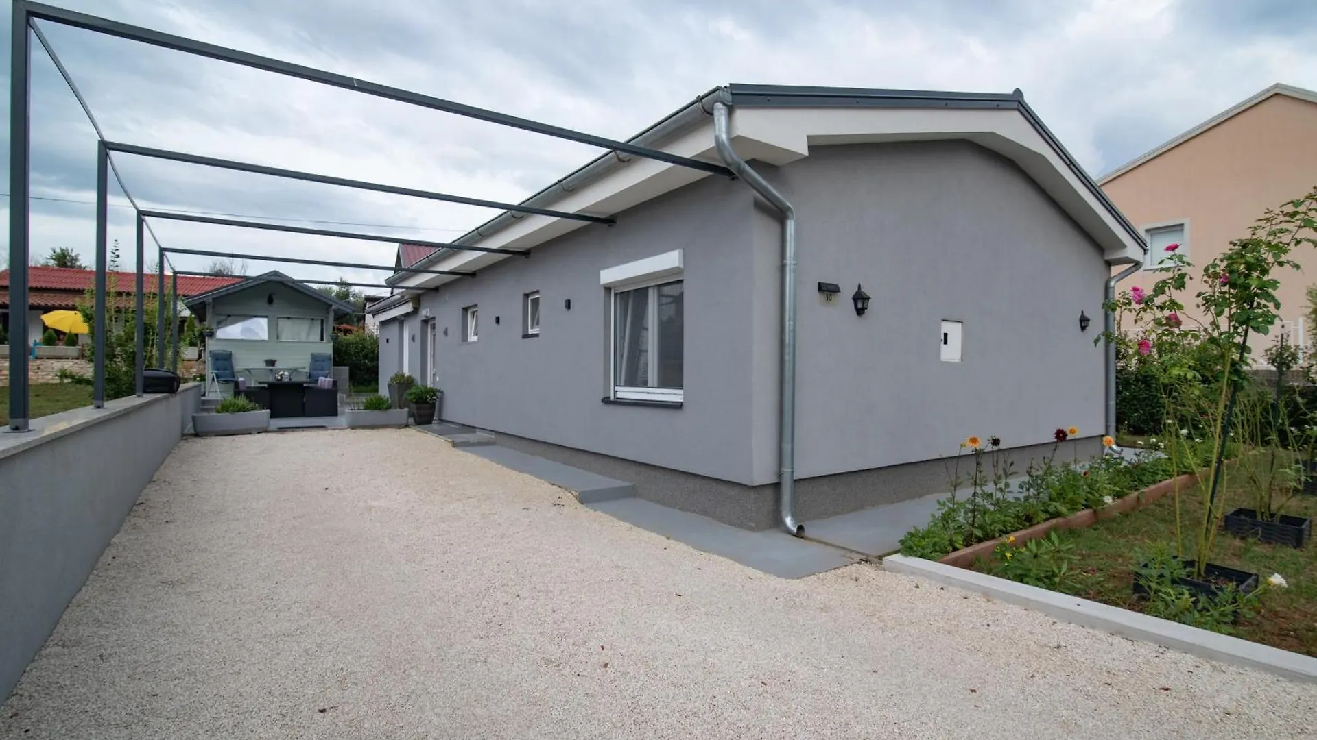 Lio Apartment Valbandon
